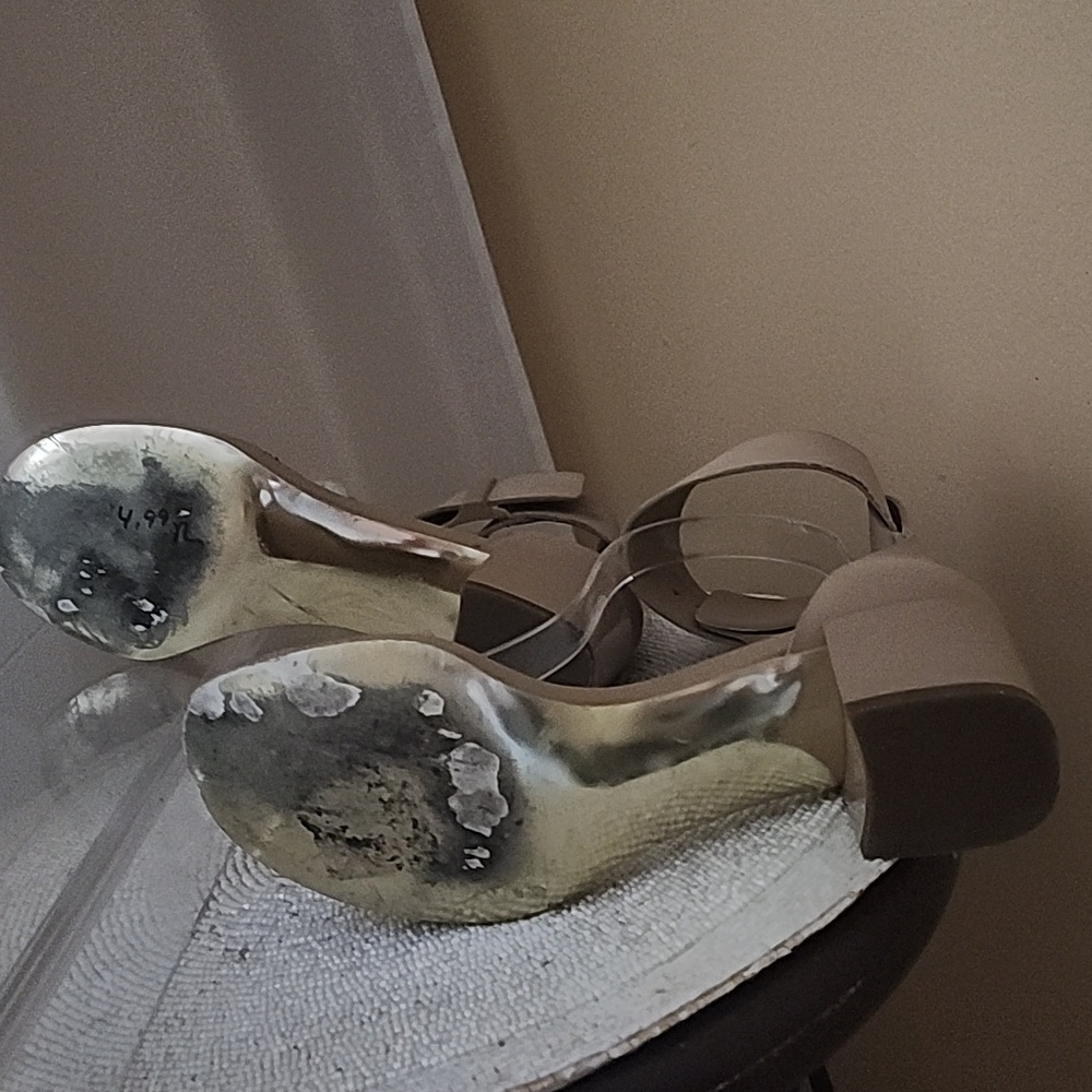 Elegant Tan Block Heel Sandals US 5.5 - Picture 7 of 10